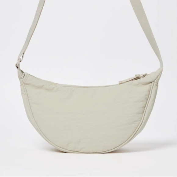 UNIQLO Round Mini Shoulder Bag (nylon) - unisex - Picture 5 of 10